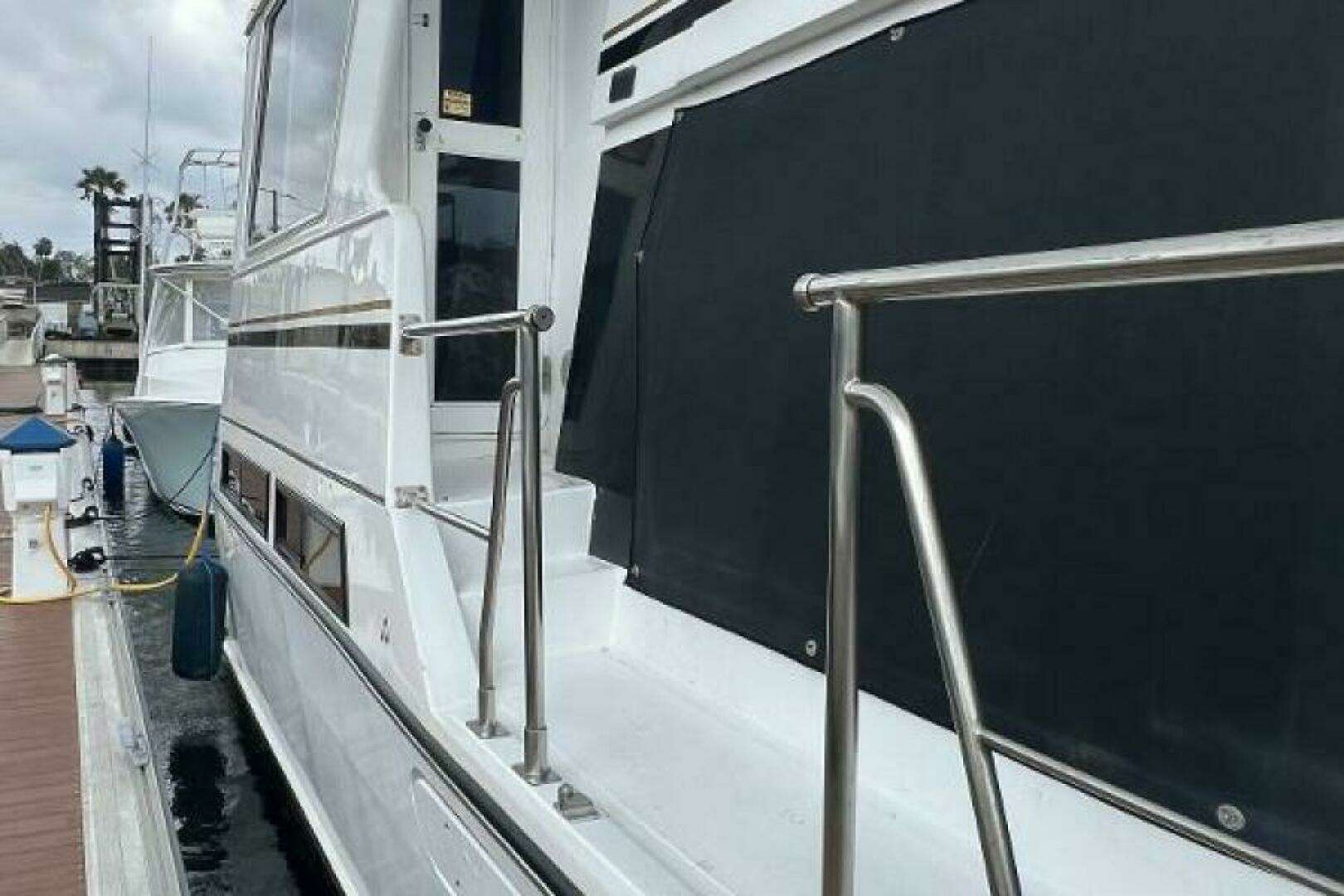 1998 Hyatt 51 Aft Cabin MY - Image 18