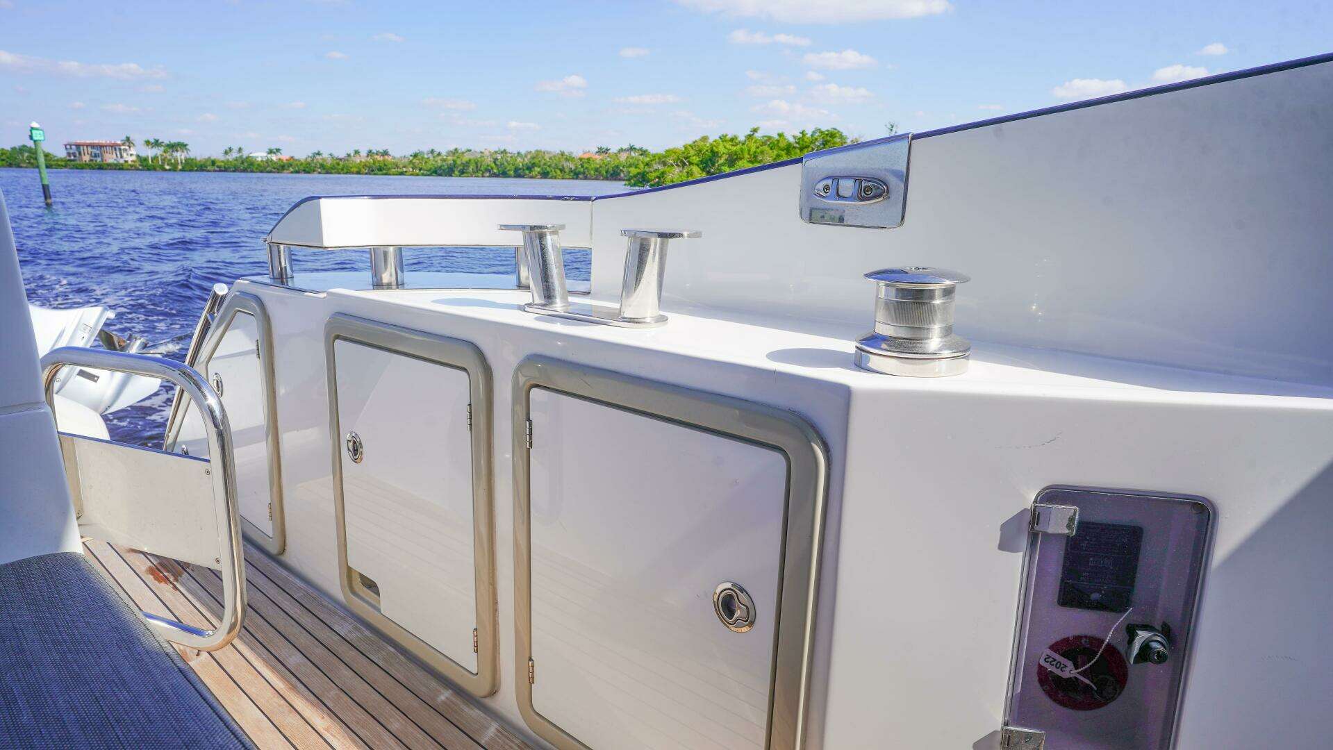2017 Azimut 66 Flybridge - Image 9