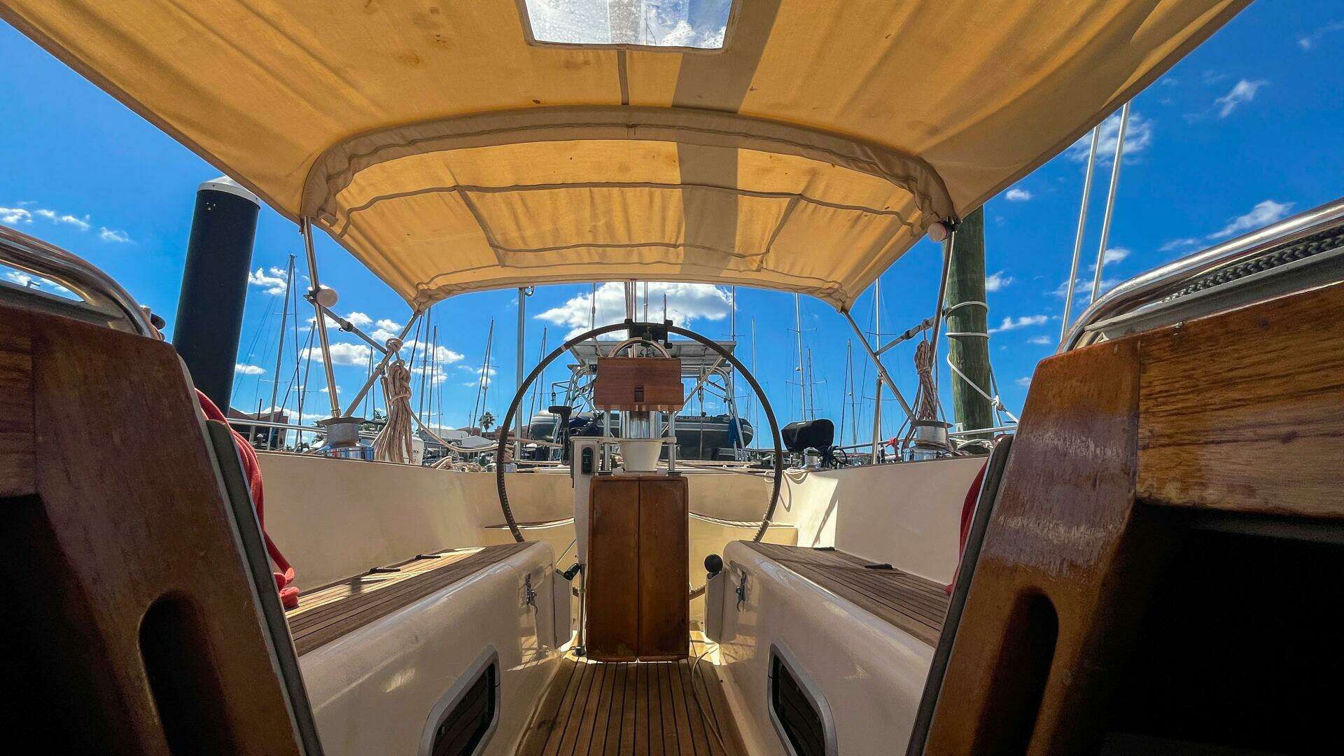 1991 Oyster Lightwave 48 - Image 39