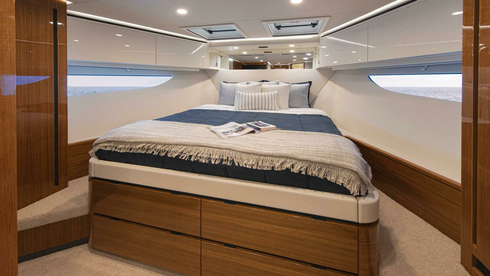 2026 Riviera 78 Motor Yacht - Image 21