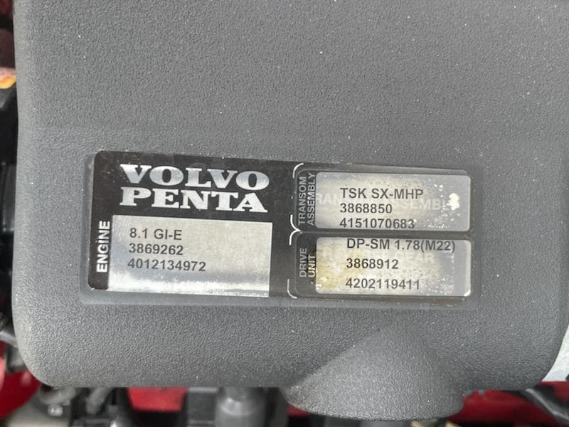 Volvo Penta engine label on 2005 Cobalt 246, displaying model and serial numbers.