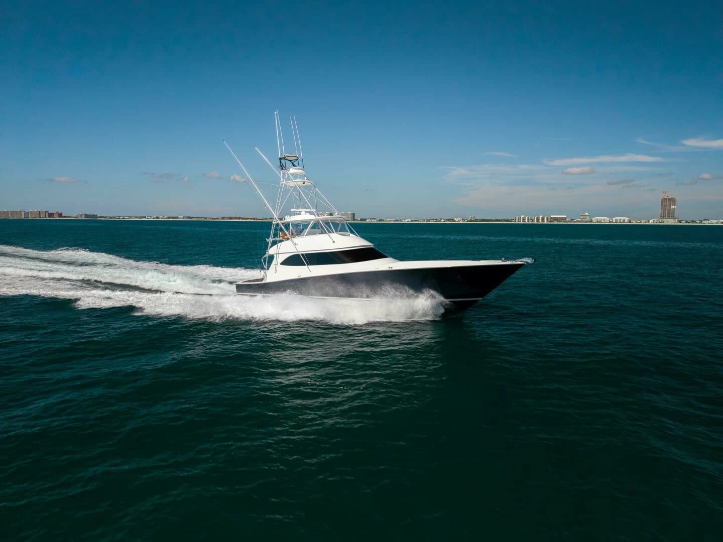 2013 Viking 76 Convertible - Image 93