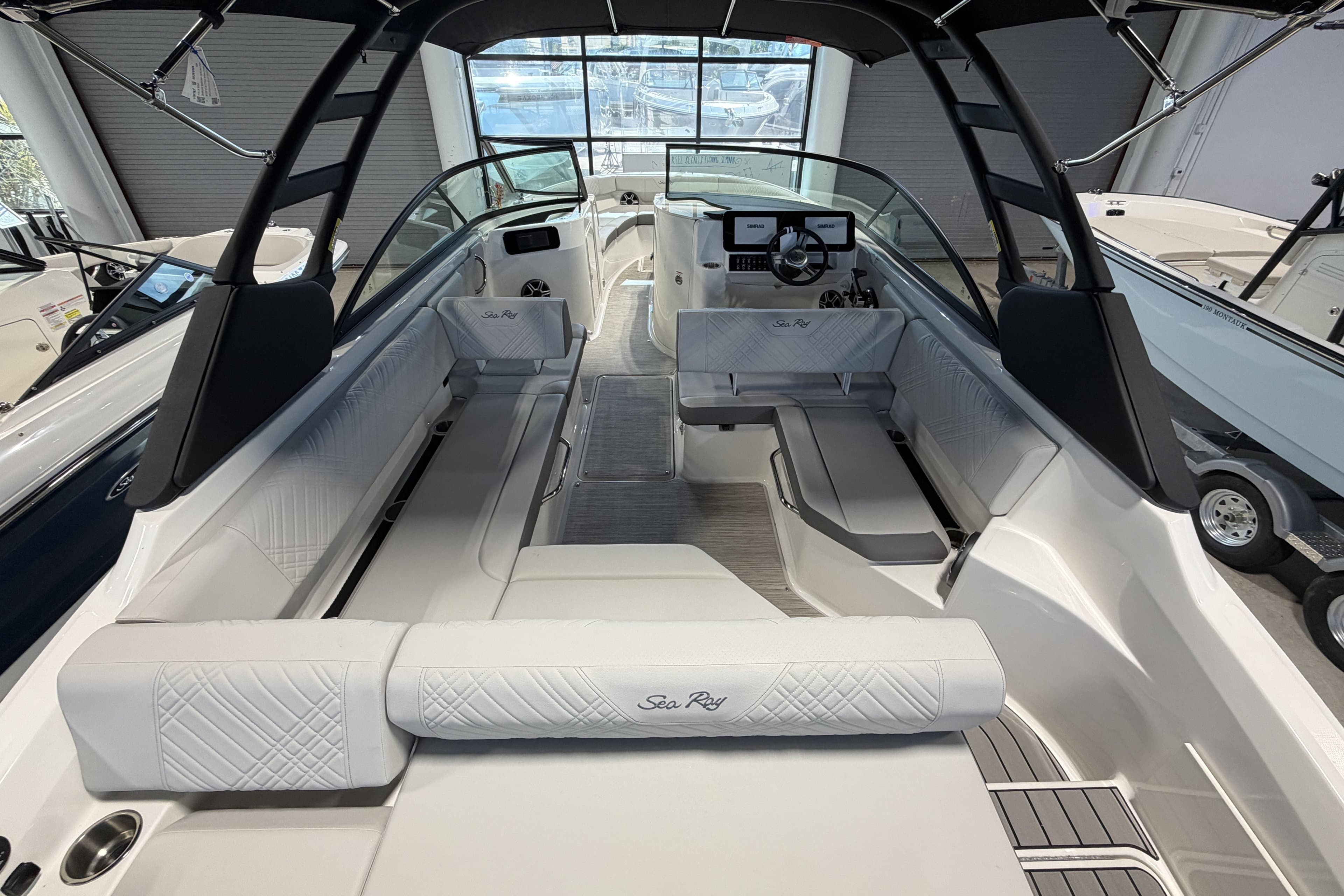 2026 Sea Ray SDX 250 Outboard - 10