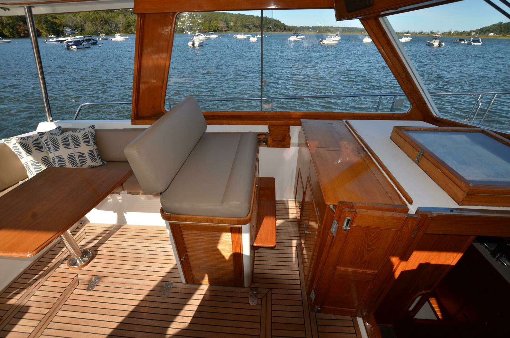 2000 Grand Banks Eastbay HX - Image 22