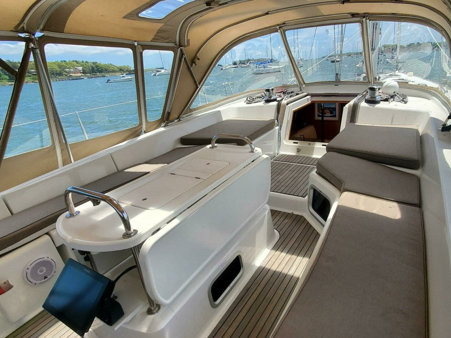 2012 Jeanneau 53 - Image 20