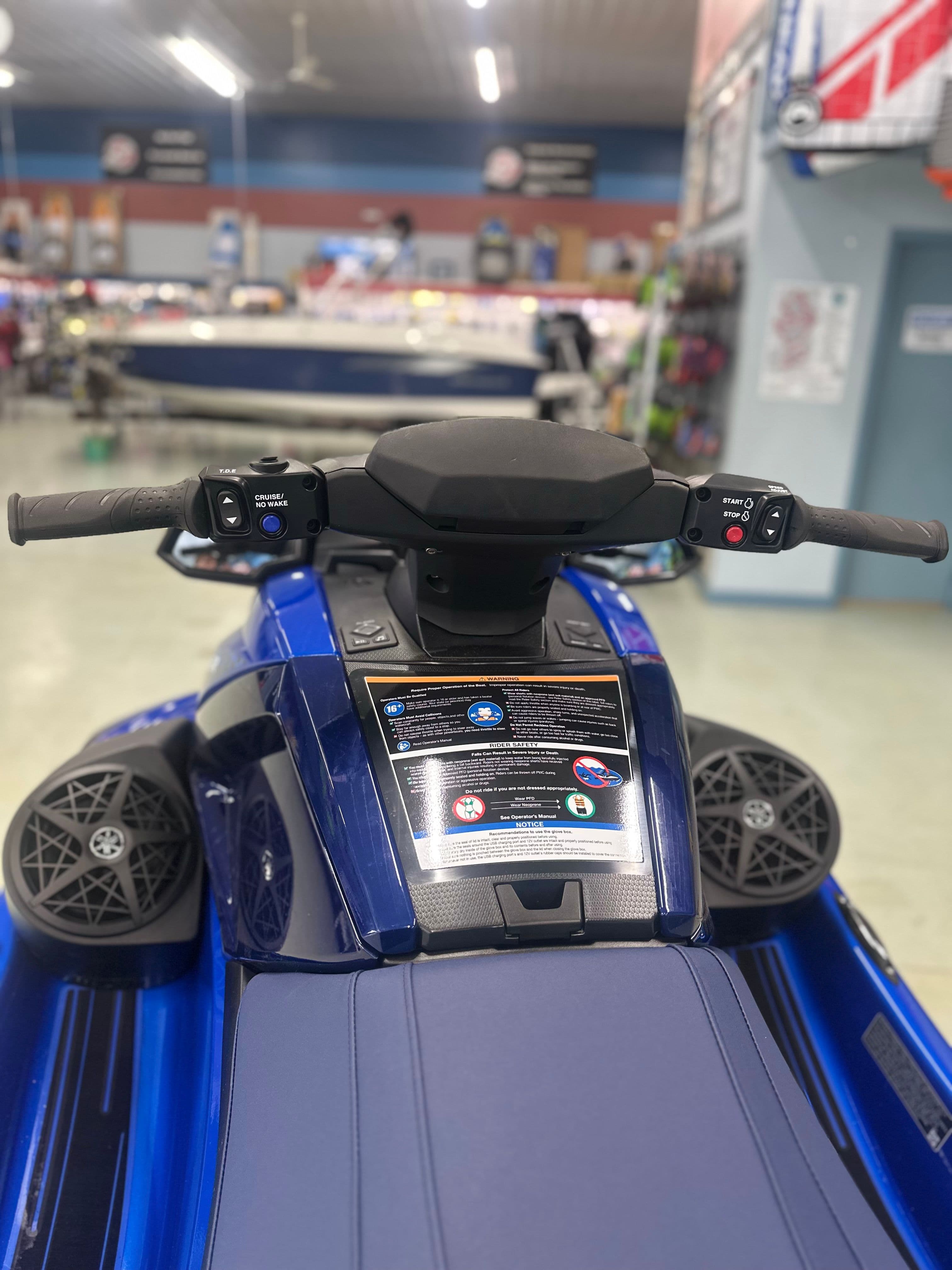 2026 Yamaha WaveRunner VX1050A-C - 32