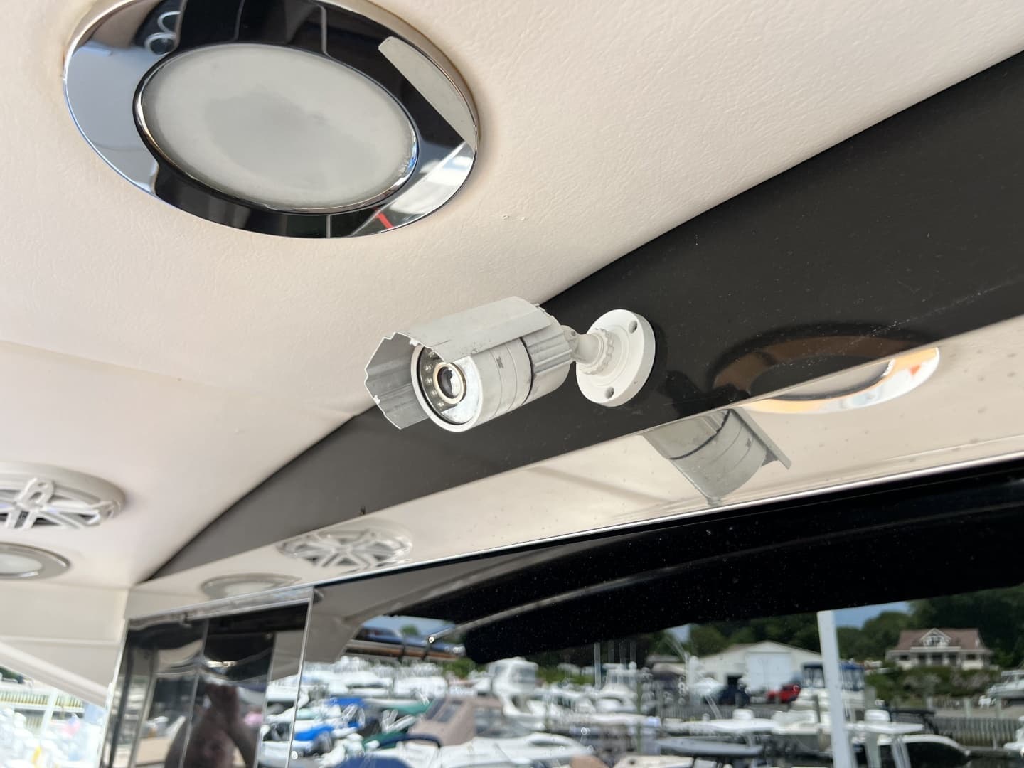 2013 Sea Ray 510 Sundancer - Image 54
