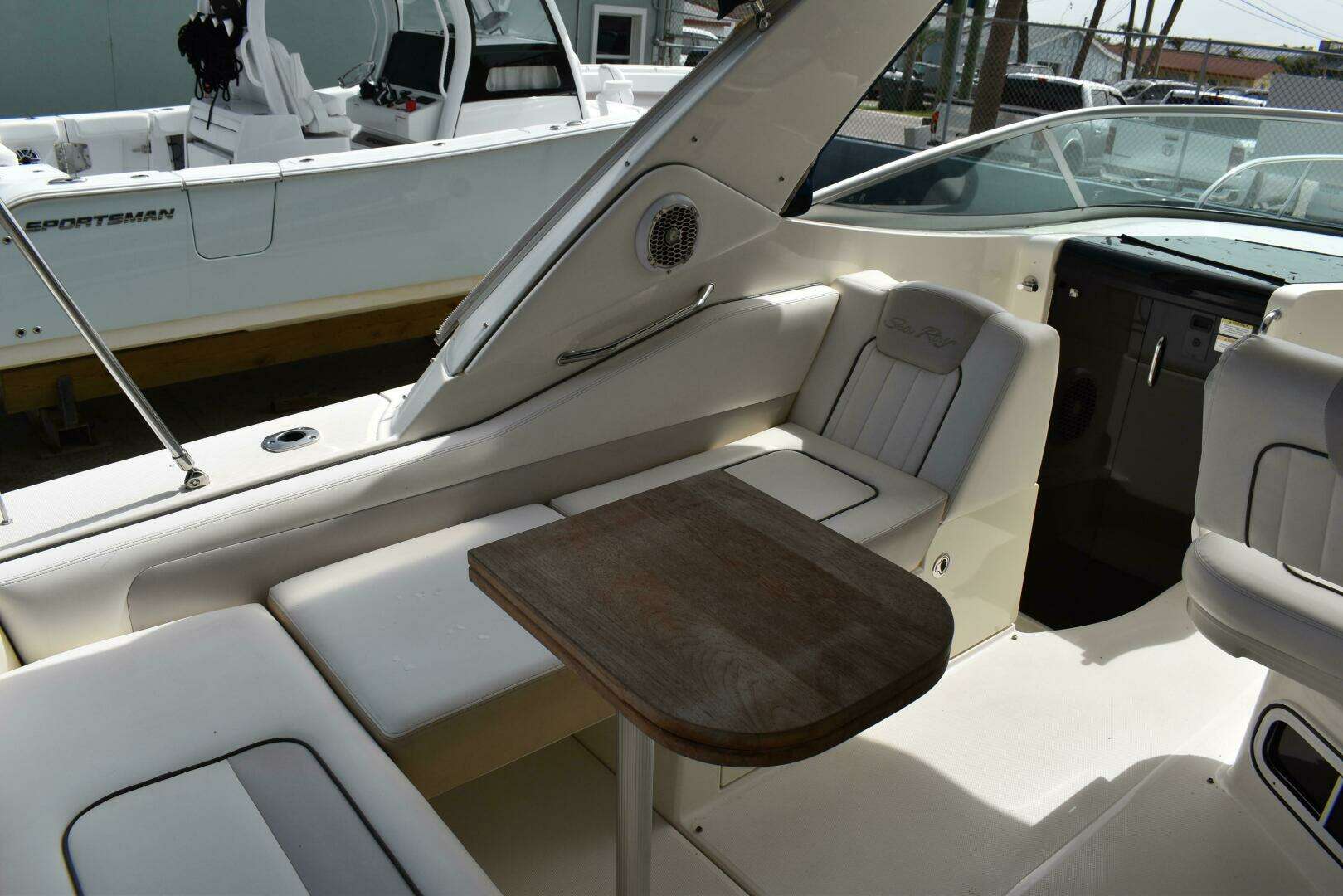 2011 Sea Ray 310 Sundancer - Image 18