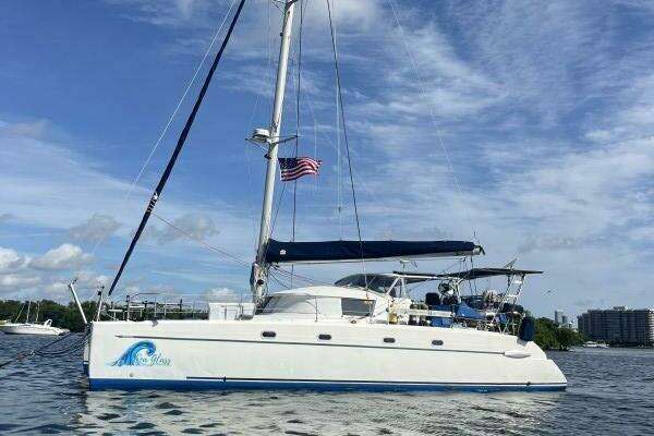 2000 Fountaine Pajot Belize - Image 1