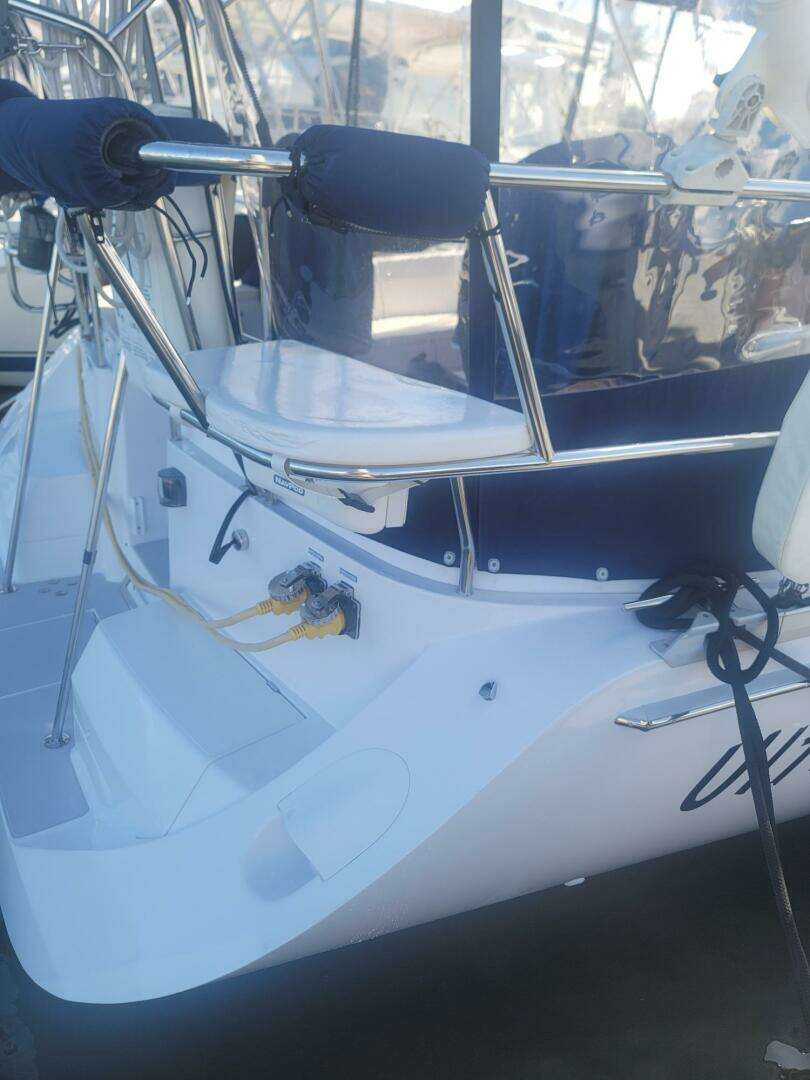2015 Catalina 445 - Image 6