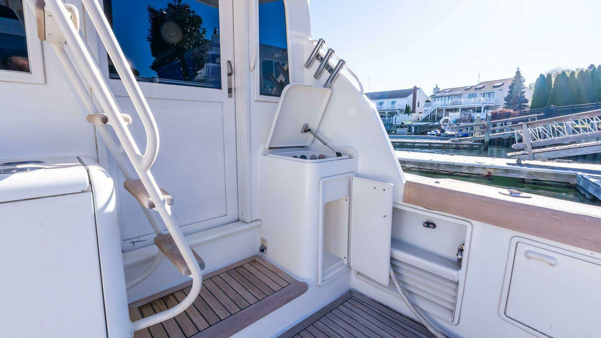 1998 Ocean Yachts 48 Super Sport - Image 15