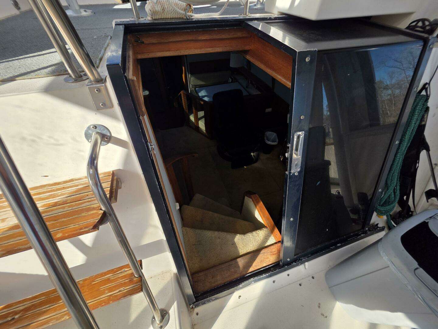 1988 Sea Ray 415 - Image 20