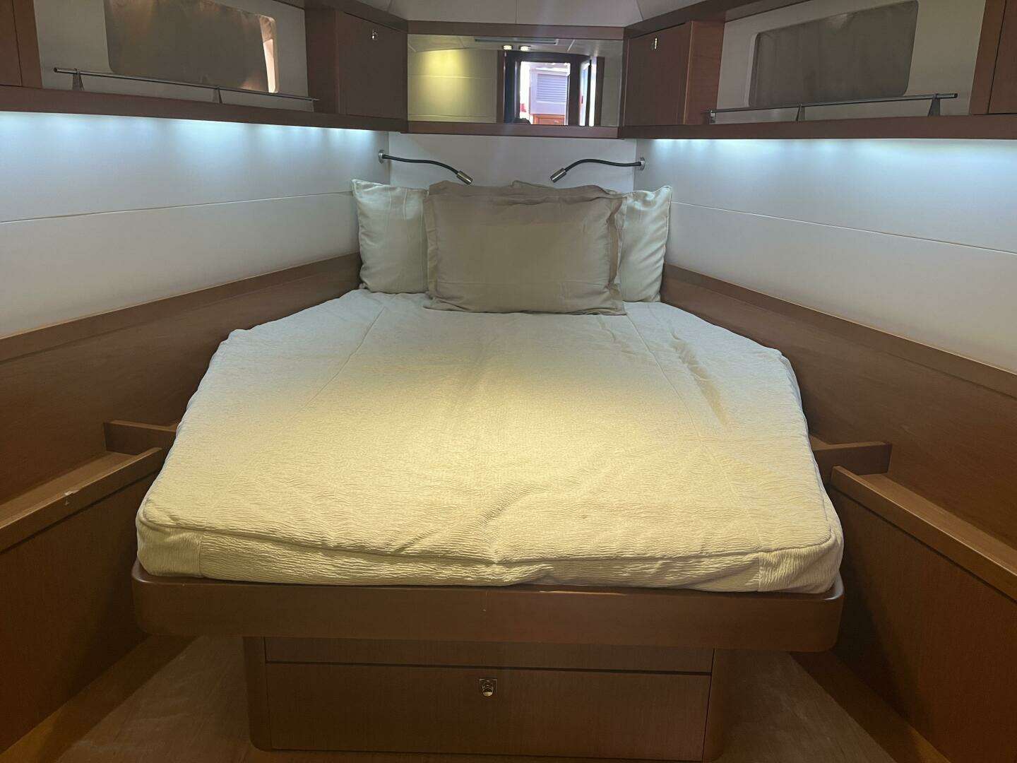 2014 Beneteau Sense 50 - Image 32