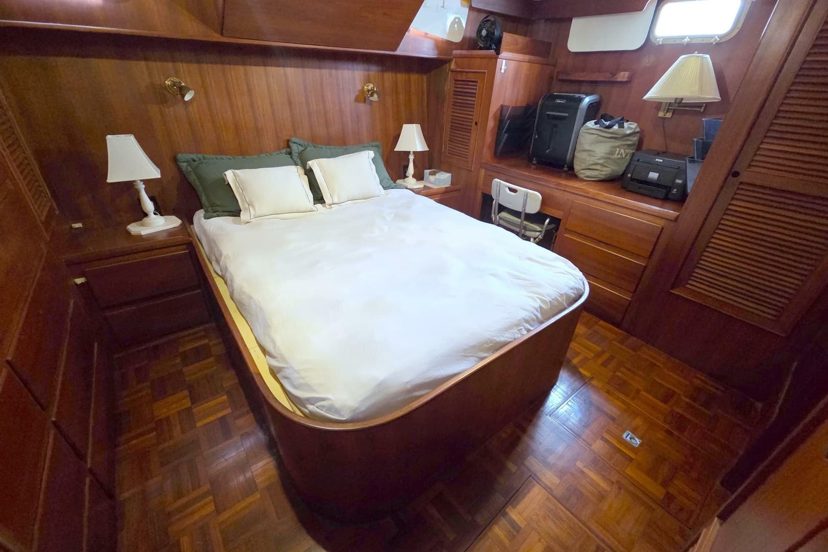 1984 Present Yachts 42 Sundeck - Image 62