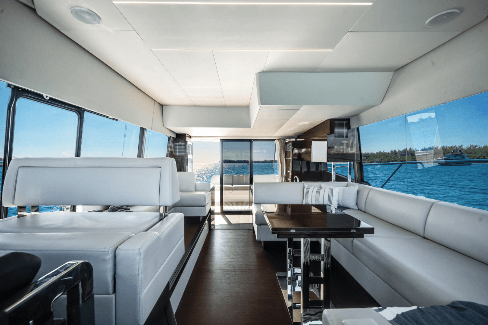 2020 Prestige 520 FLYBRIDGE - Image 38