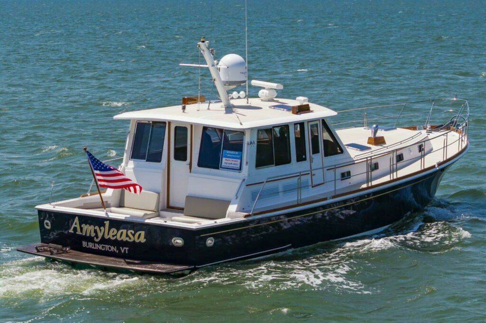 2005 Grand Banks 49 Eastbay SX w/Side Door - Image 2