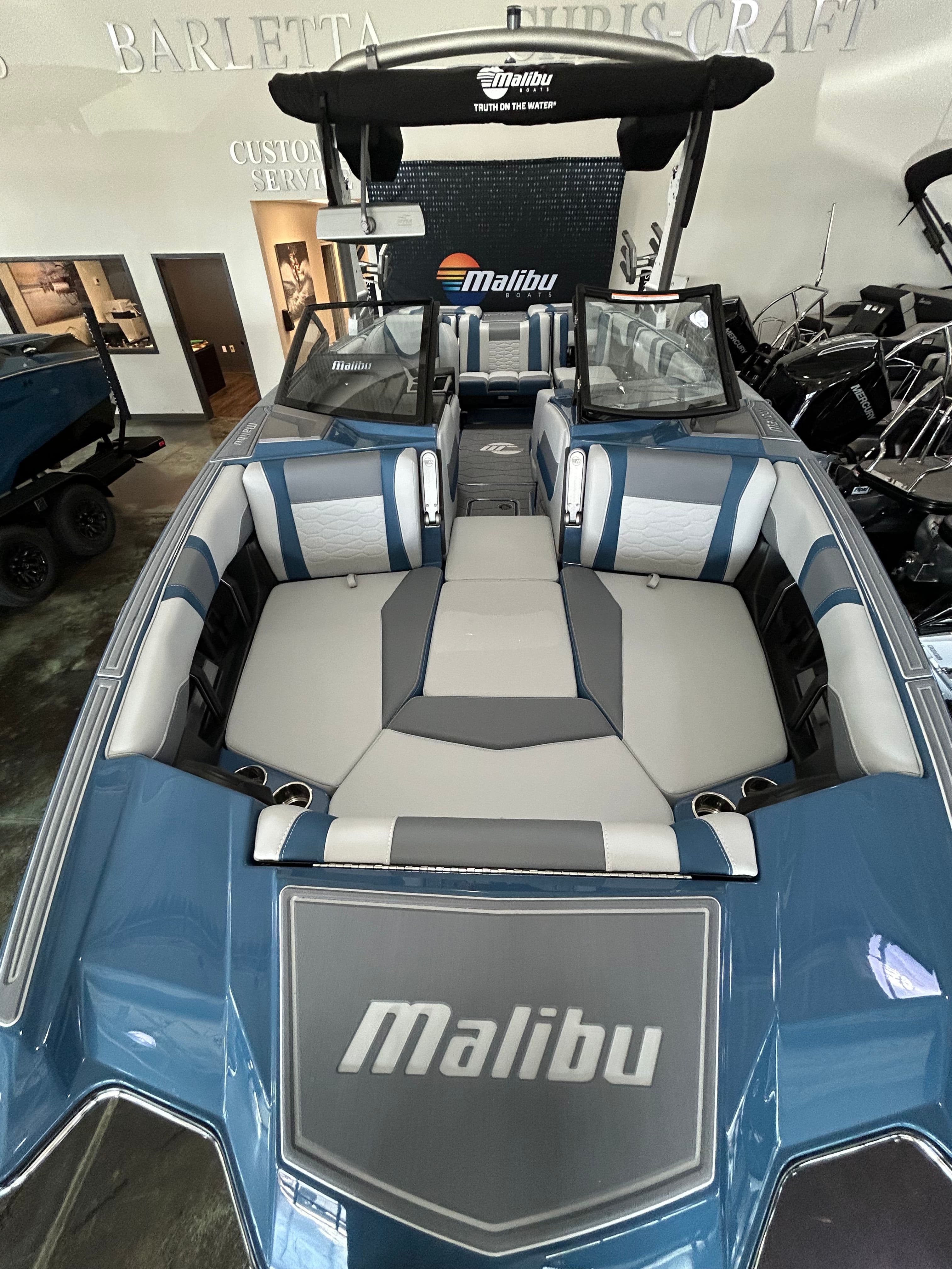 2026 MALIBU 23 MXZ - Image 17