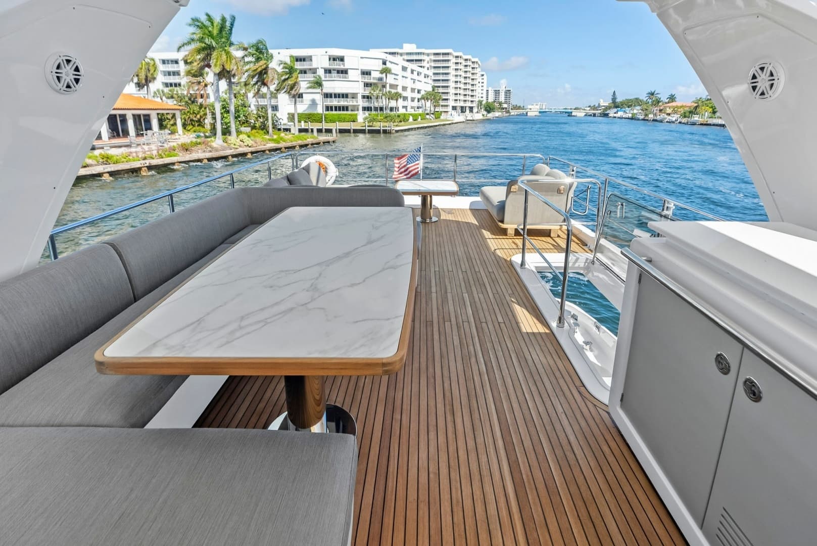 2020 Azimut Flybridge - Image 14