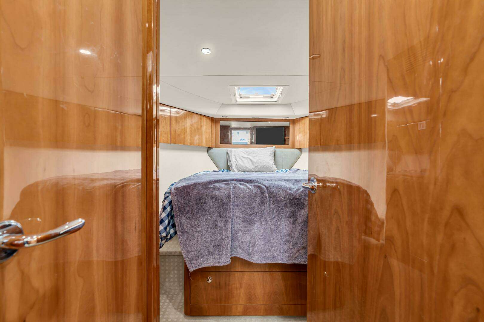 2014 Riviera 44 Sport Yacht - Image 62