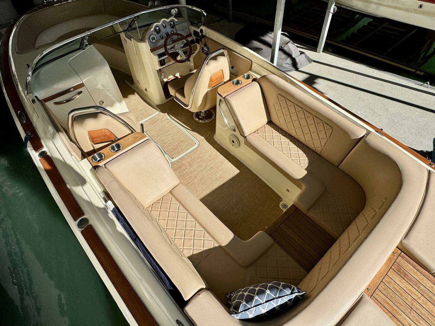 2018 Chris-Craft Launch 27 Heritage Trim Edition - Surf - Image 18