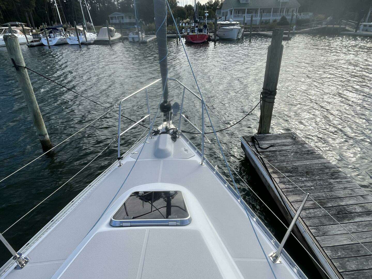 2017 Catalina 355 - Image 9