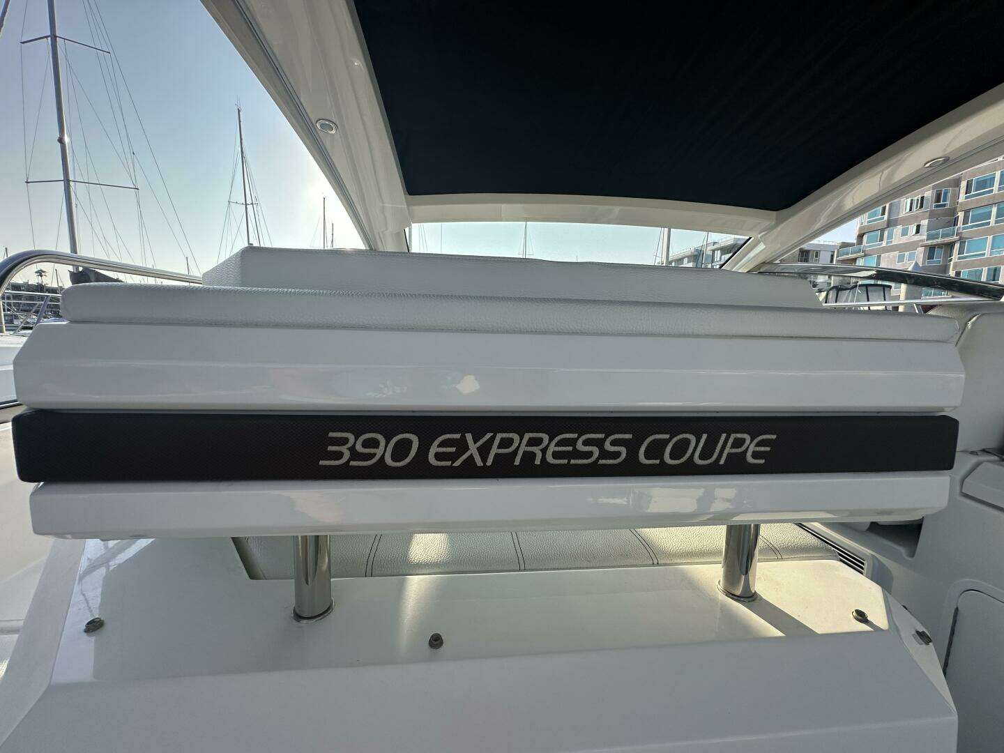 2017 Cruisers Yachts 390 Express Coupe - Image 65