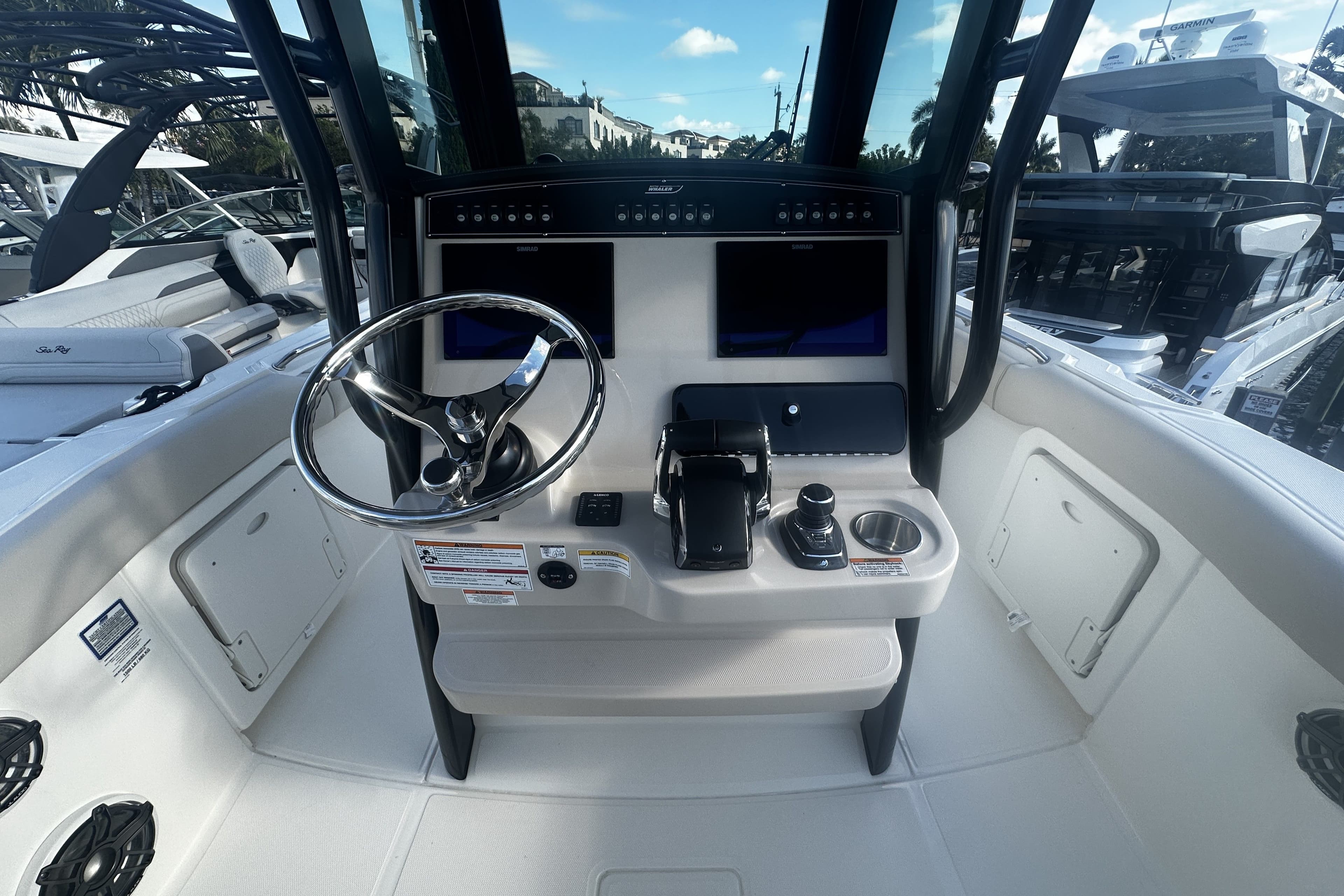 2026 Boston Whaler 280 Outrage - 16