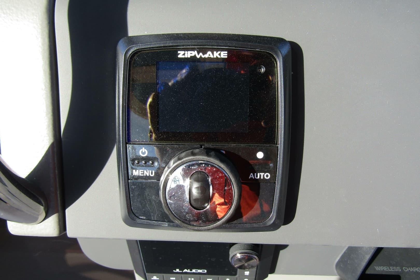 2025 Nimbus Tender 9 - Image 13