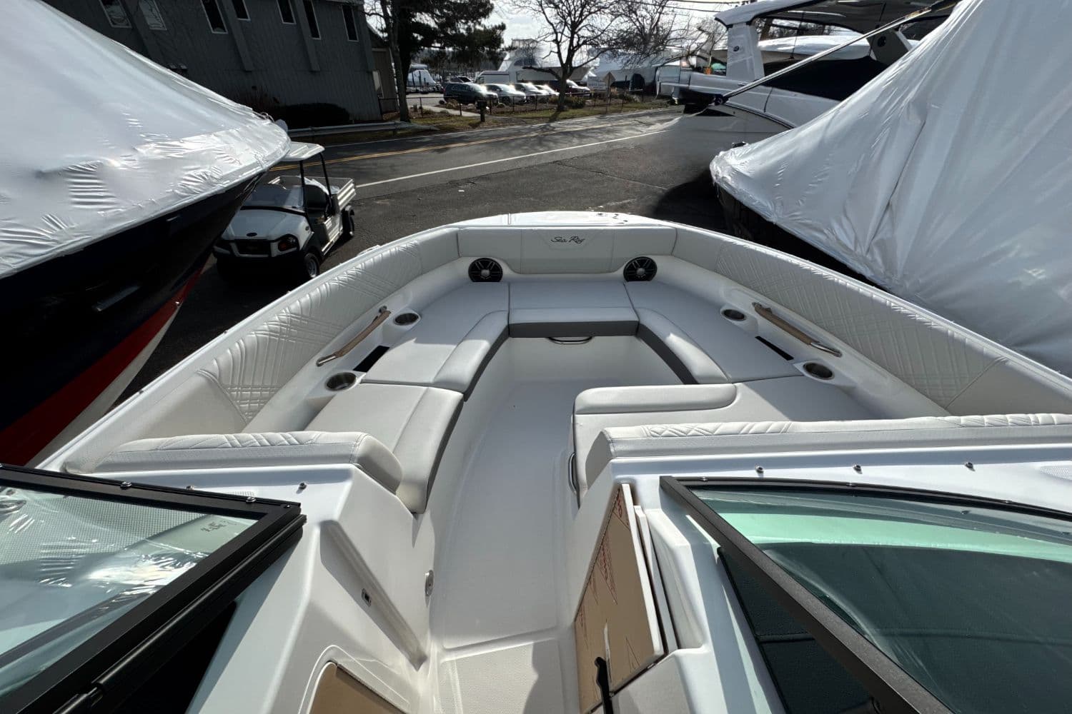 2026 Sea Ray SDX 230 Outboard - 37
