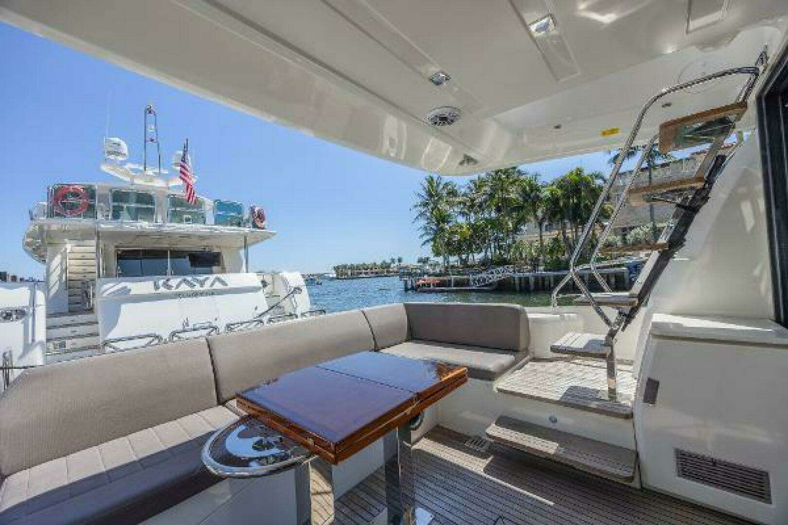 2018 Prestige 520 - Image 27