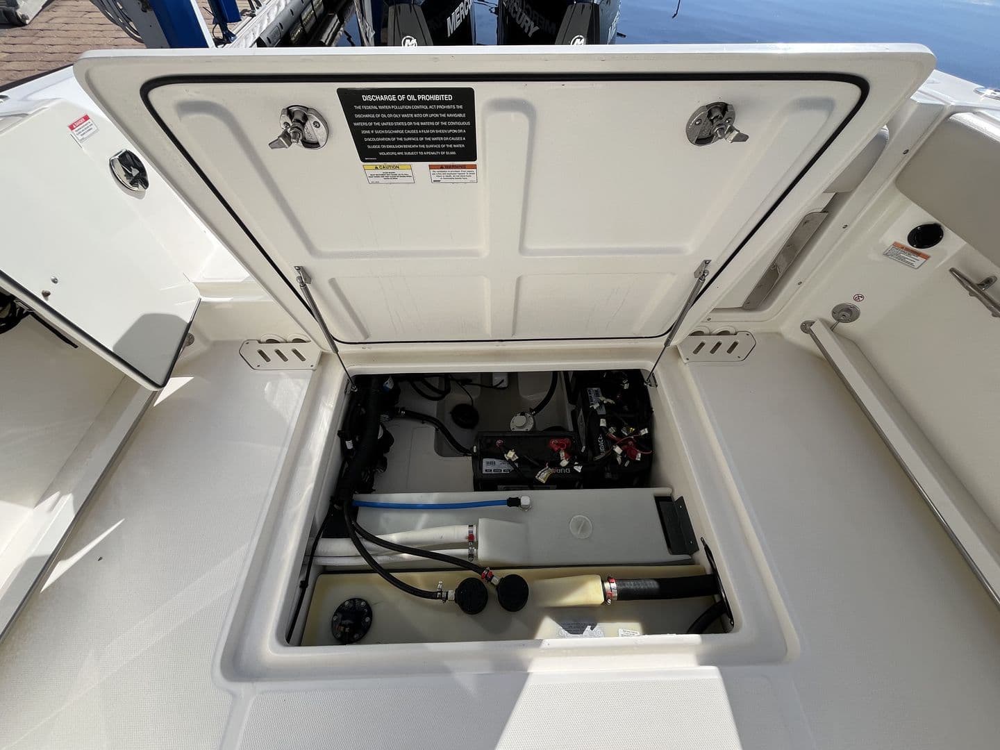 2019 Boston Whaler 270 Vantage - 11