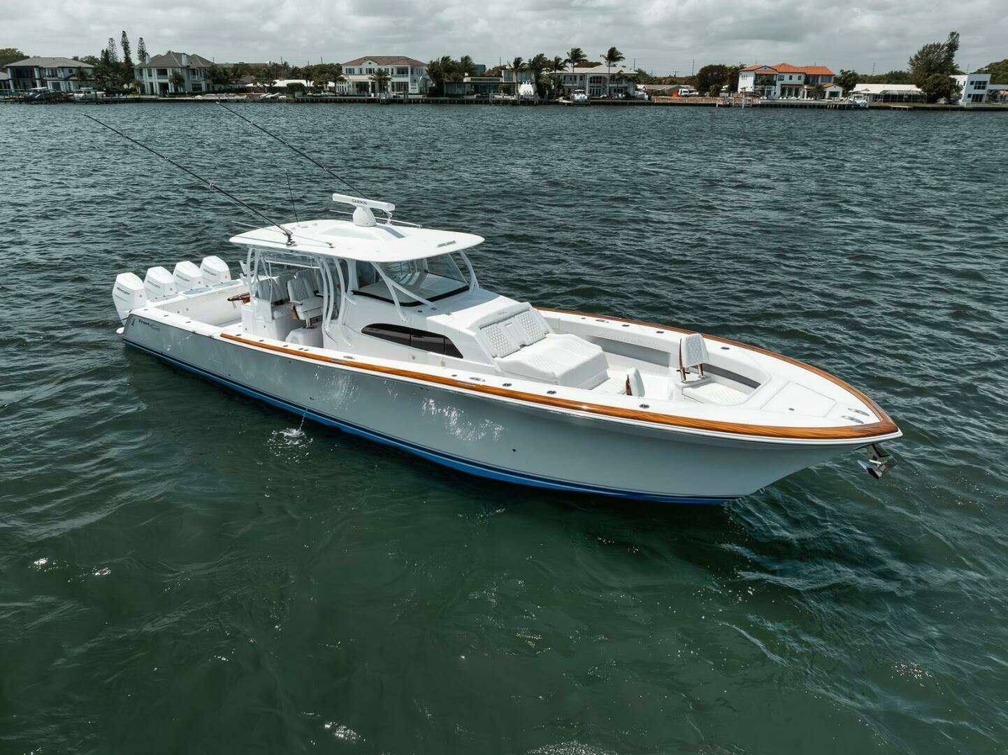 2024 Front Runner 47 CC - Image 8