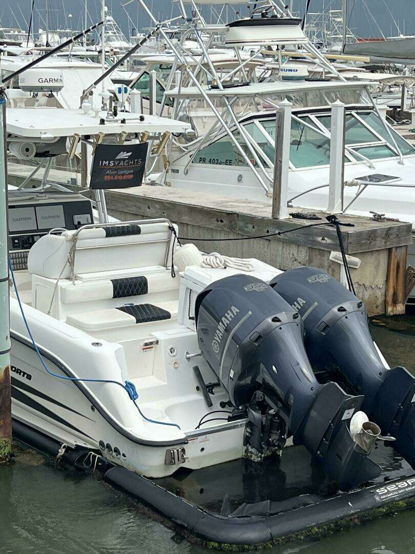 2003 Hydra-Sports Vector 3300 CC - Image 11