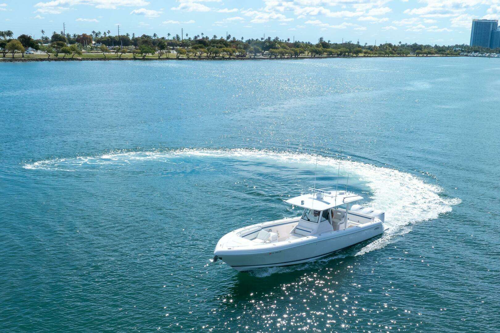 2017 Intrepid 375 Open - Image 2