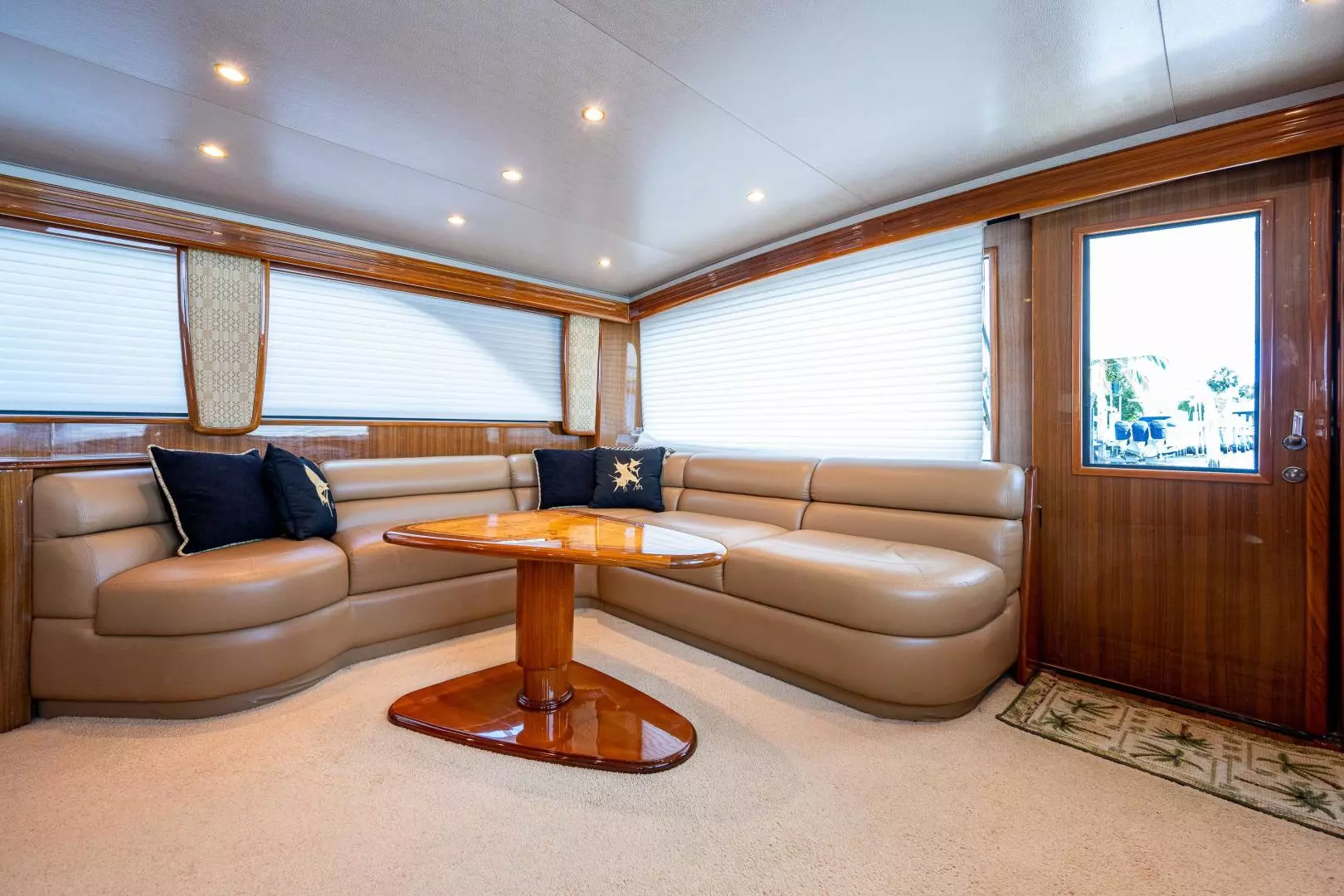 2005 Viking 74 Convertible - Image 3