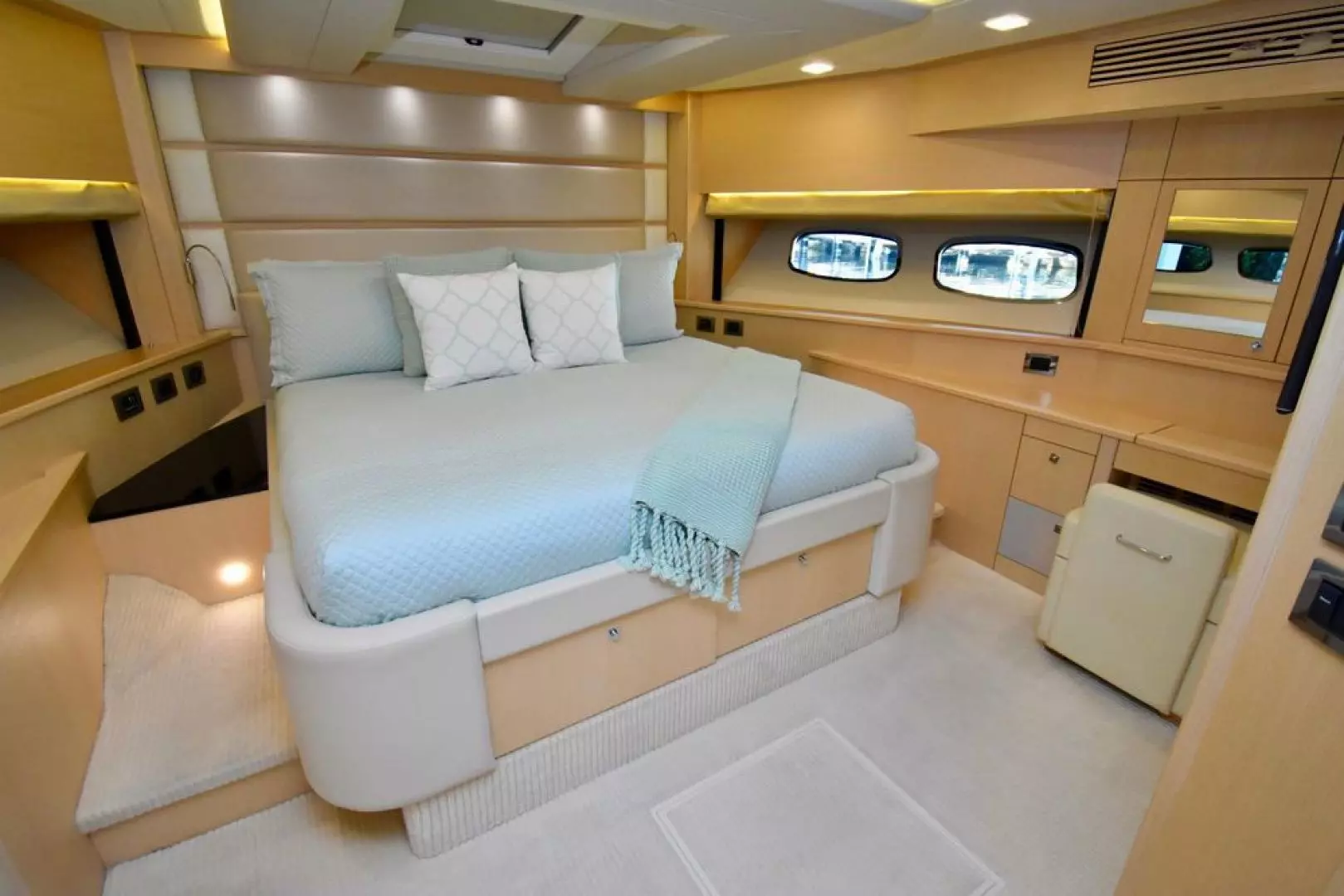 2014 Sunseeker Yacht - Image 43
