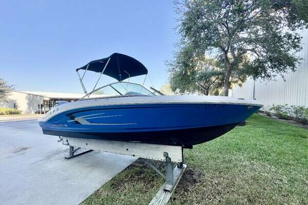 2021 Chaparral 21 Ssi OB - Image 1