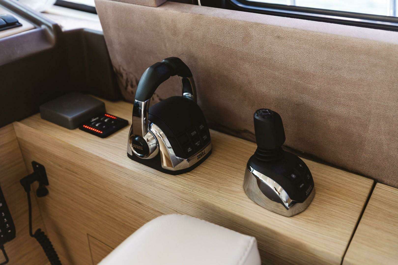 2015 Beneteau Monte Carlo 5 - Image 33