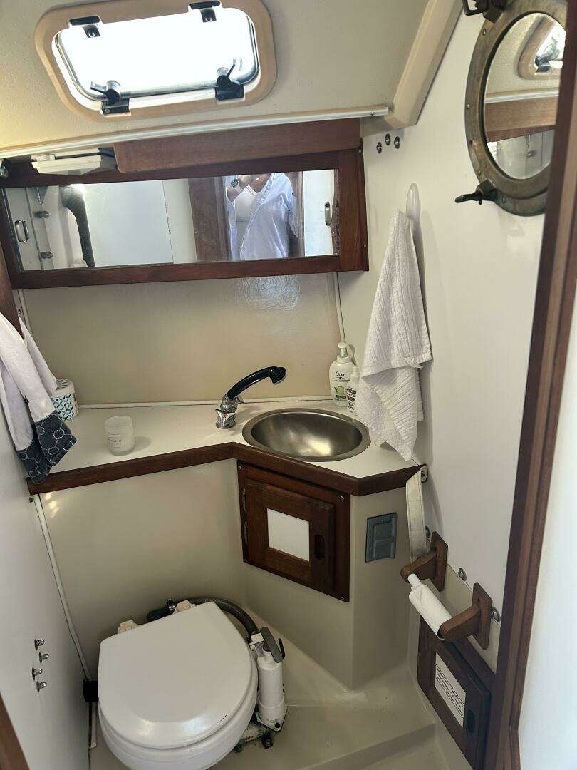 1987 Catalina 30 - Image 22