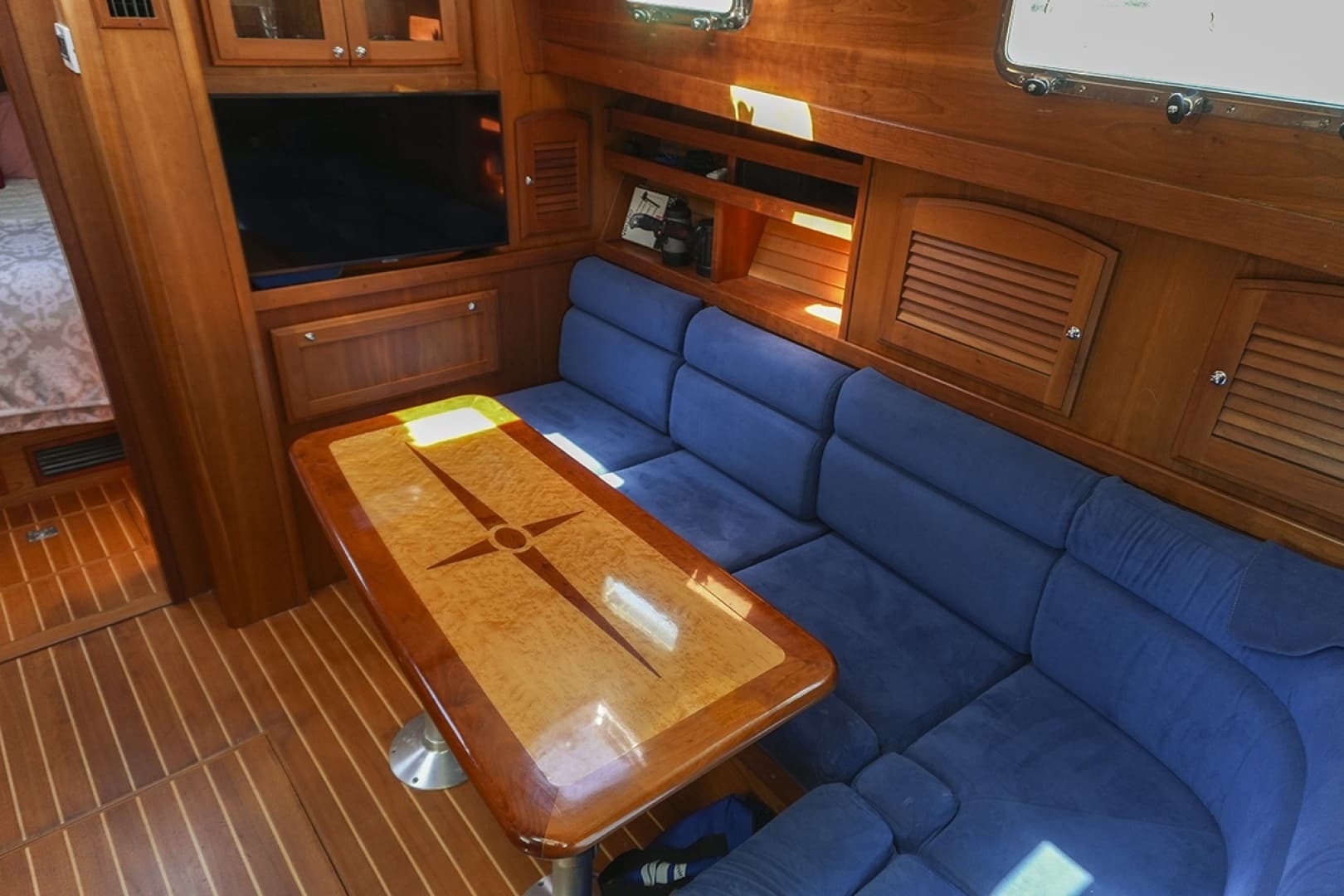 2006 Sabre 38 Hard Top Express - Image 27