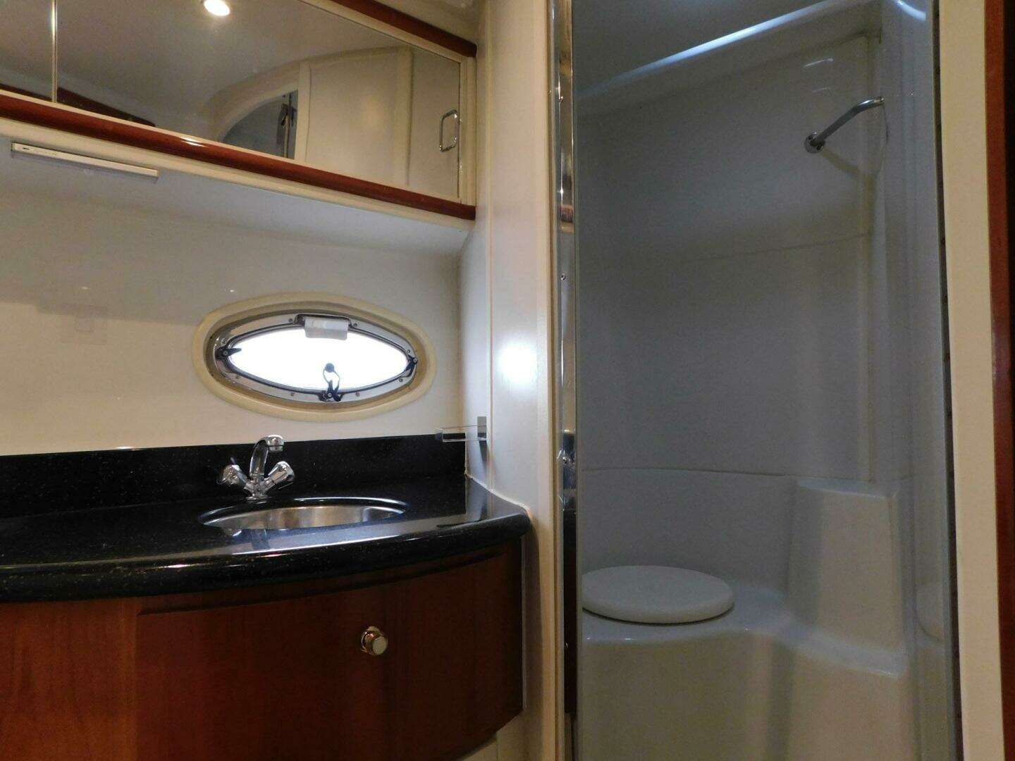 2003 Carver 44 CPMY - Image 45