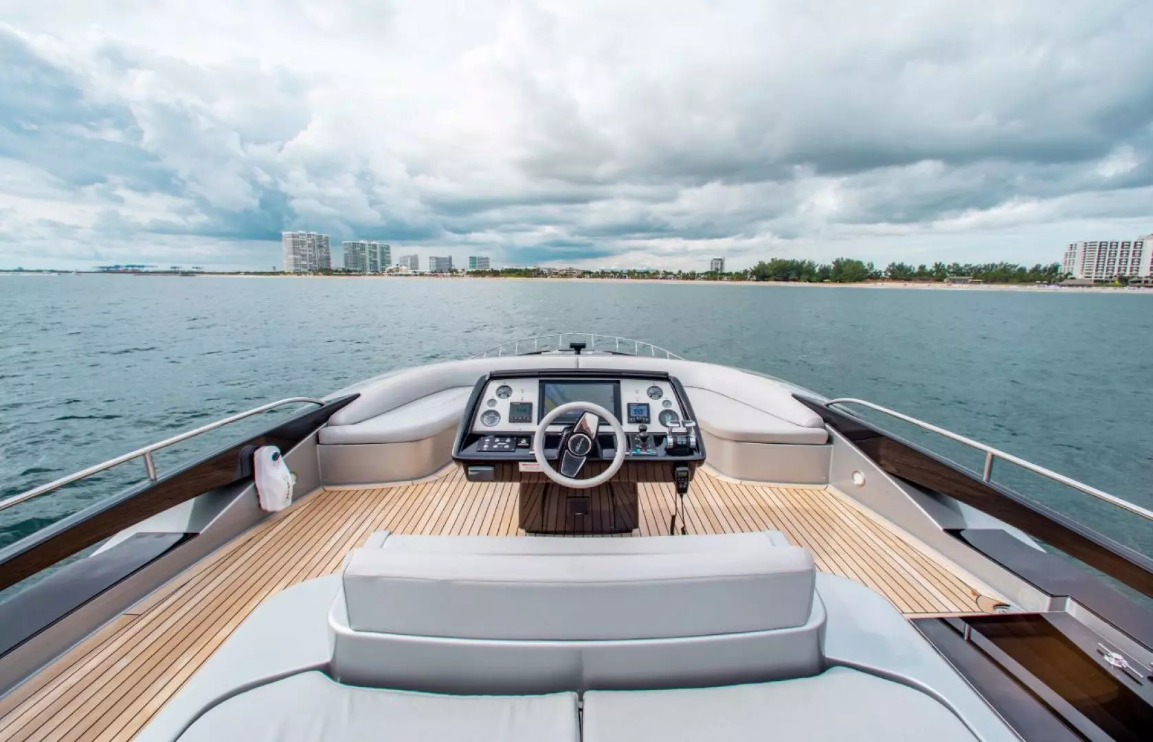 2017 Riva 88 Domino Super - Image 9