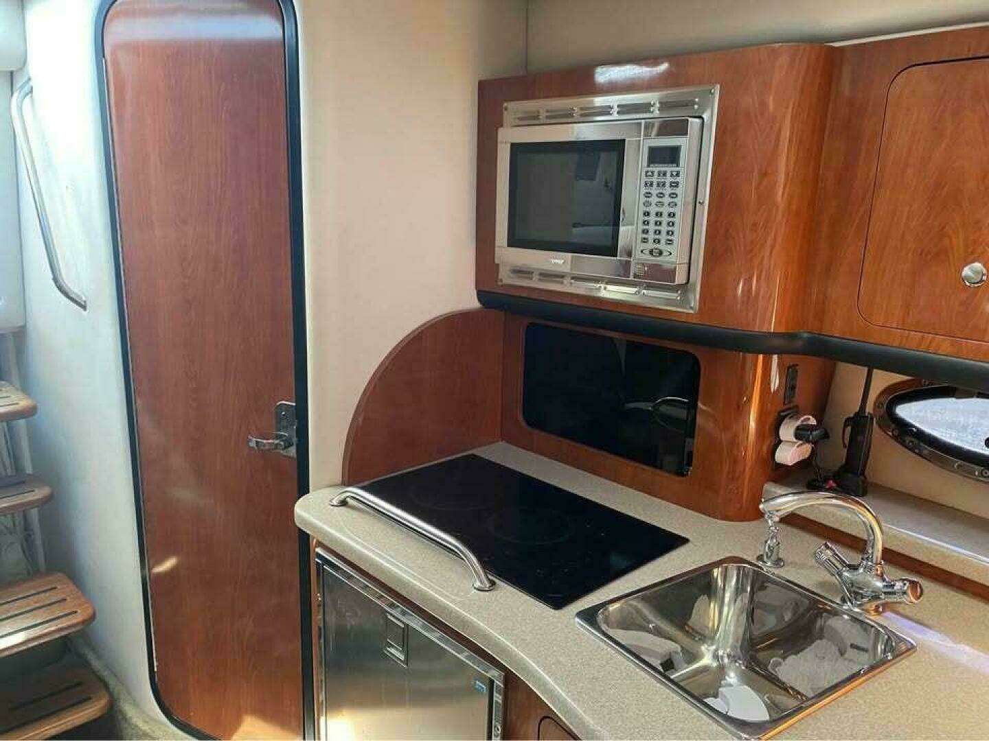 2006 Crownline 340 CR - Image 16