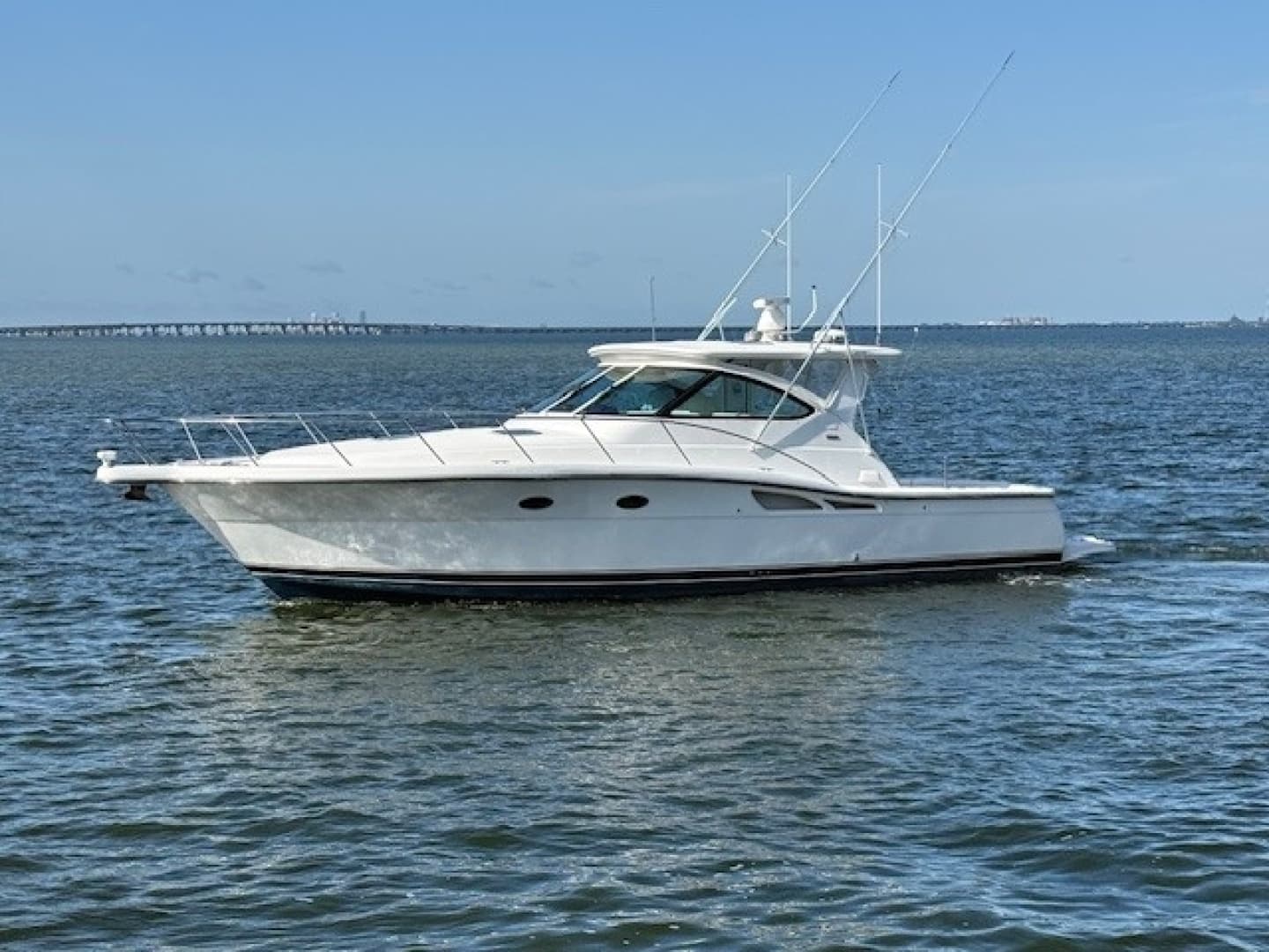 2007 Tiara Yachts 4200 Open - Image 8