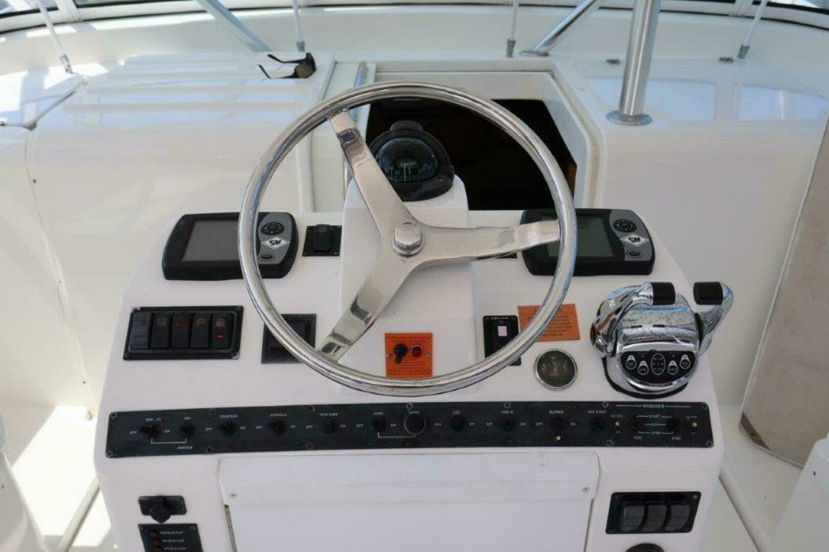 2007 Luhrs 32 Open - Image 10