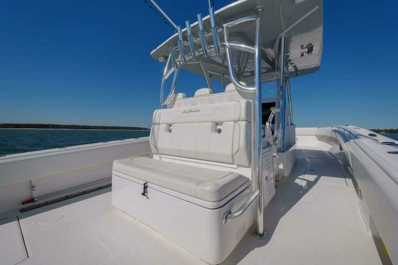 2023 SeaHunter 38 CTS - Image 36