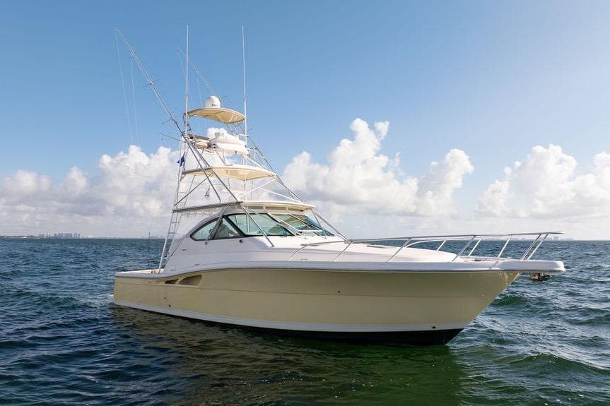 2005 Tiara Yachts 4200 Open cruising on open water under a clear sky.