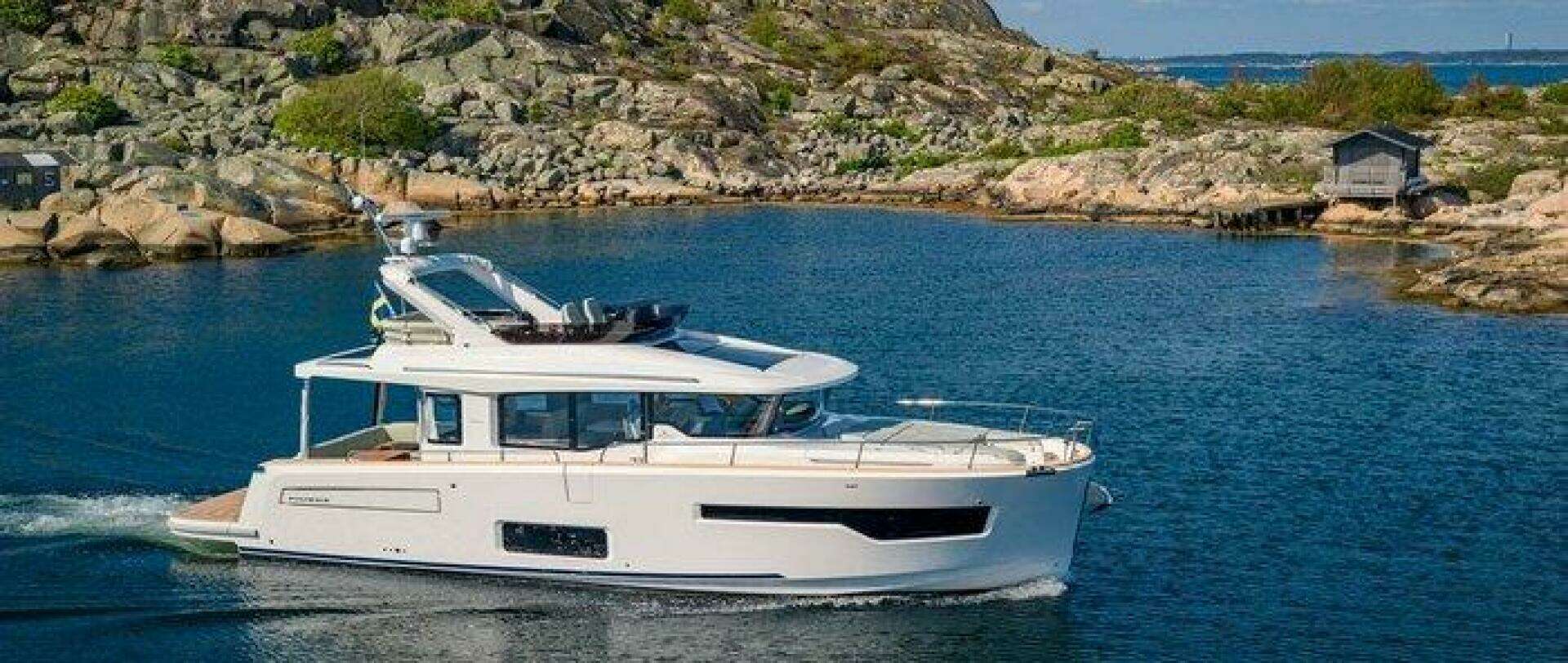 2026 Nimbus 495 Flybridge - Image 2