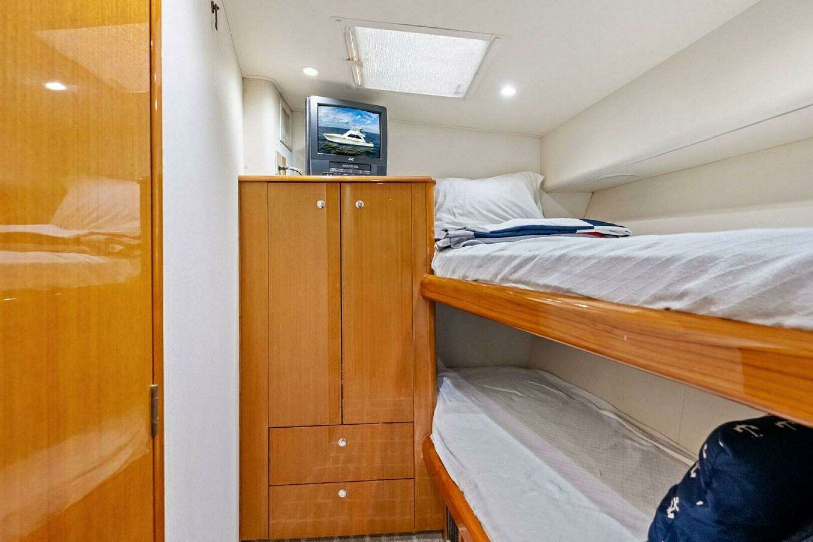 2001 Viking Sportfish - Image 38
