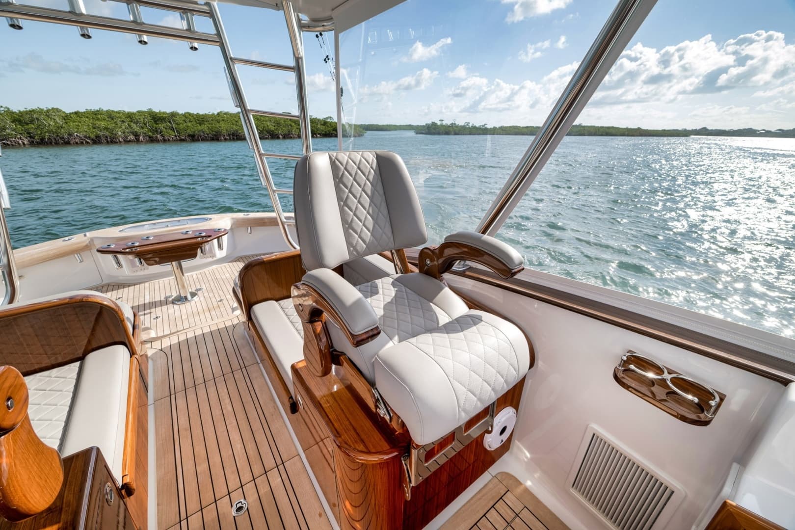 2022 Winter Custom Yachts 38 Walk Around - Image 22